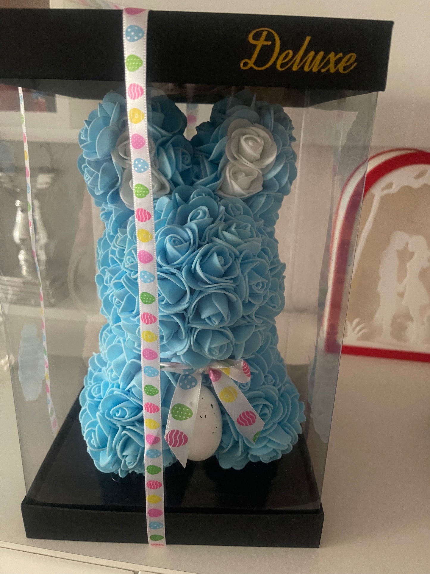 Handgefertigter Rosenhase – Ein Symbol für ewige Liebe (25 cm)