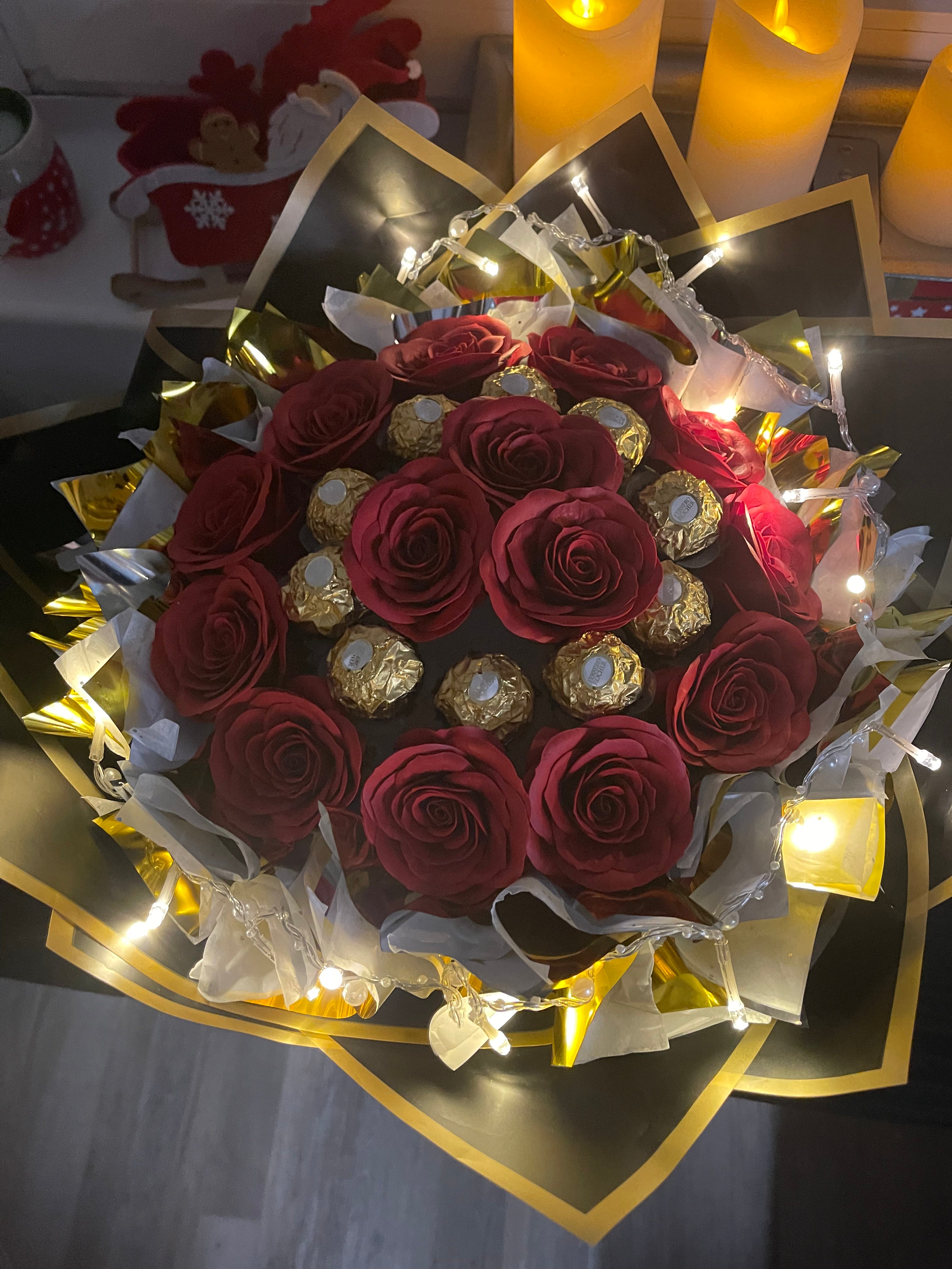 Seifenrosenstrauß mit Rocher