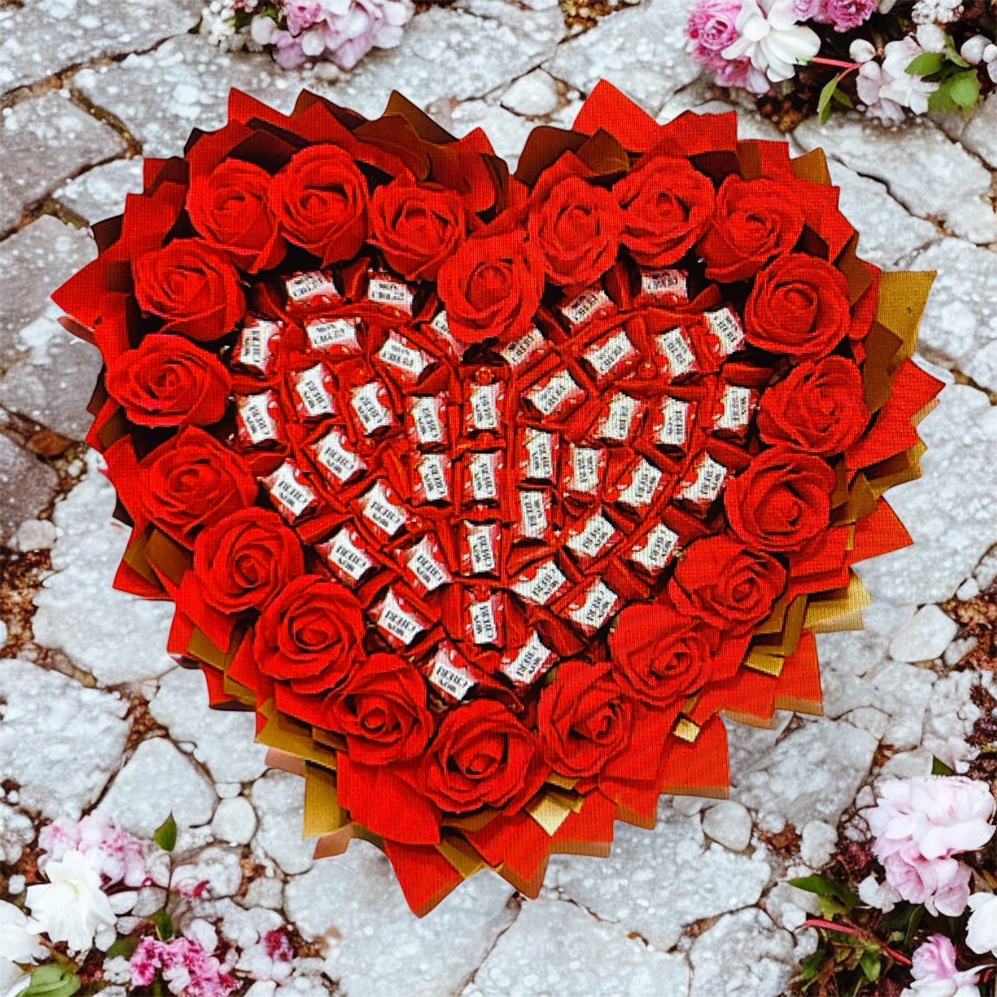 Herzförmiger Pralinenstrauß "Mon Chéri Piemont-Kirsche"