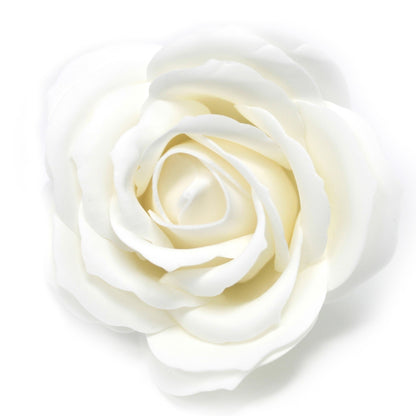 Herz aus Schokolade mit Seifenrosen